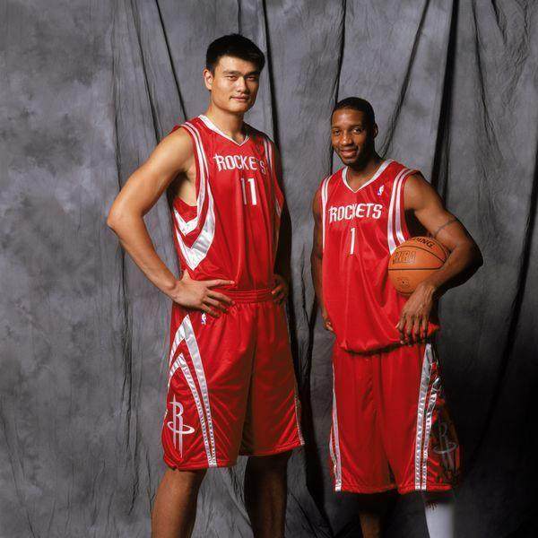 篮球CBA官方公布比赛精彩瞬间（CBA官方发布赛场精彩瞬间集锦）