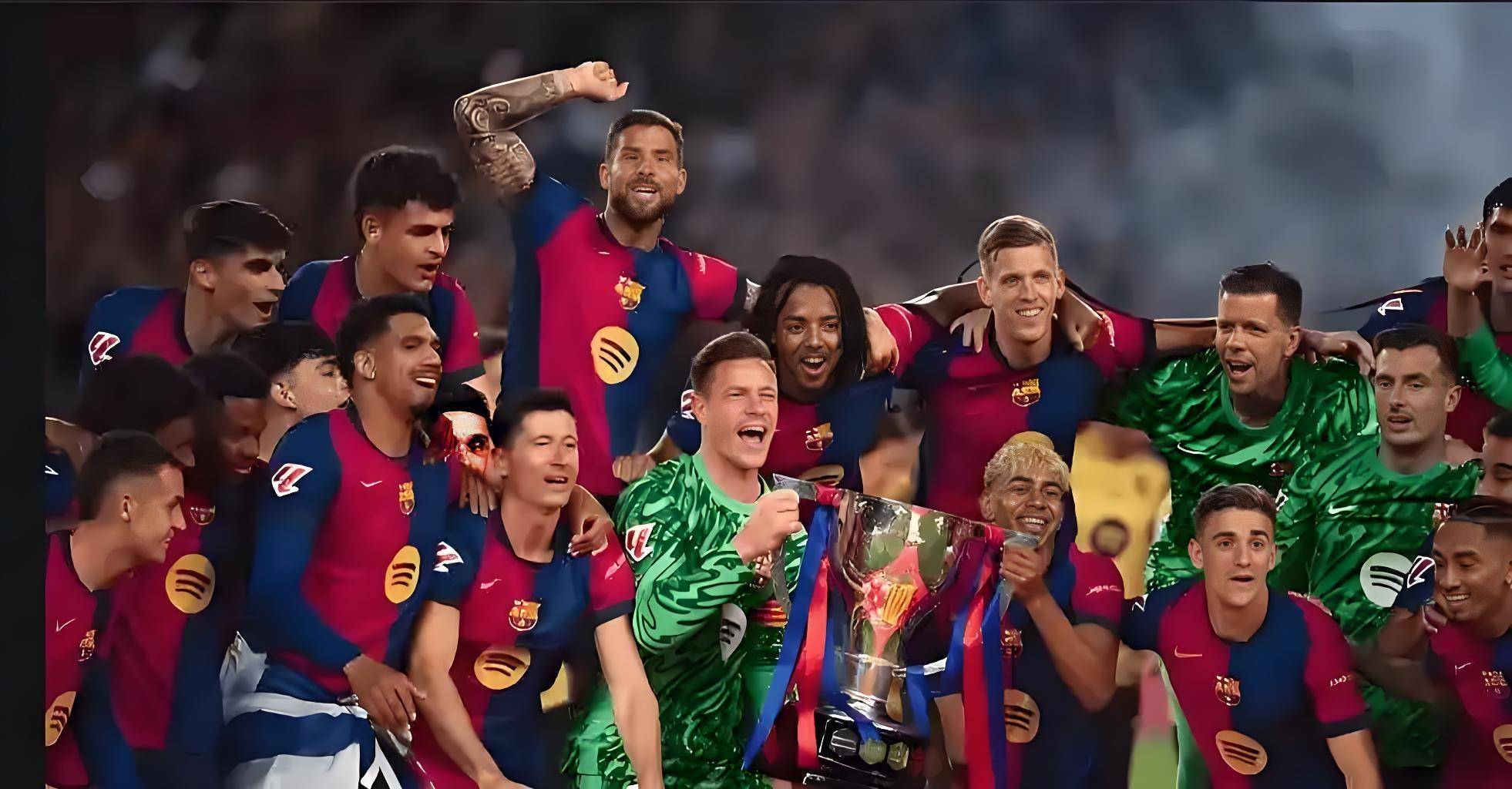 啦啦队风采展示：长沙勇胜啦啦队晒出新赛季首秀精彩瞬间（长沙勇胜啦啦队魅力绽放：新赛季首秀高光瞬间集锦）