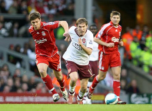 NBA战报：吉迪26分7板11助，公牛129-126险胜黄蜂（NBA战况：吉迪轰26+7+11，公牛129-126险胜黄蜂）