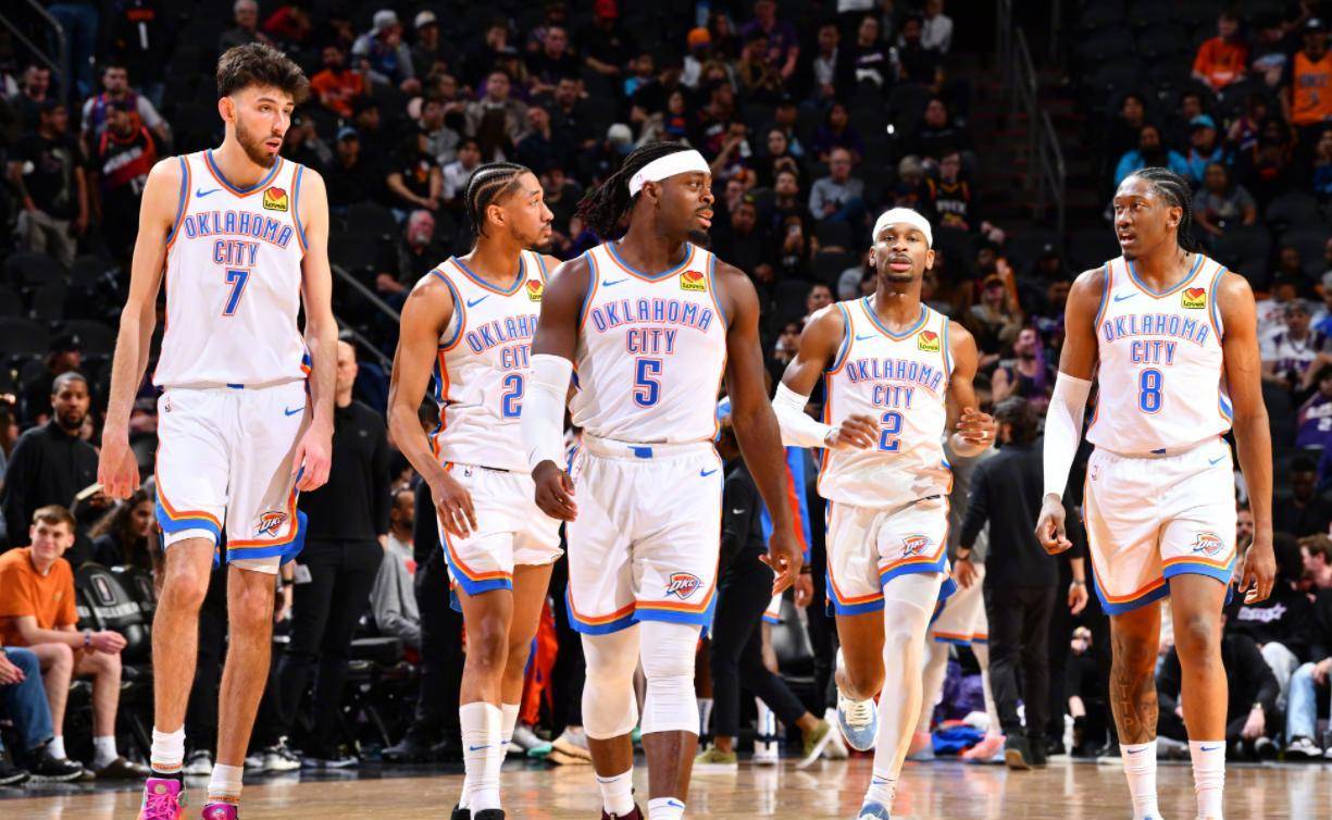 半场战报：米兰0-0拉齐奥，迈尼昂献神扑，红黑军团0射正（半场简报：米兰与拉齐奥互交白卷，迈尼昂神勇扑救，红黑军团零射正）