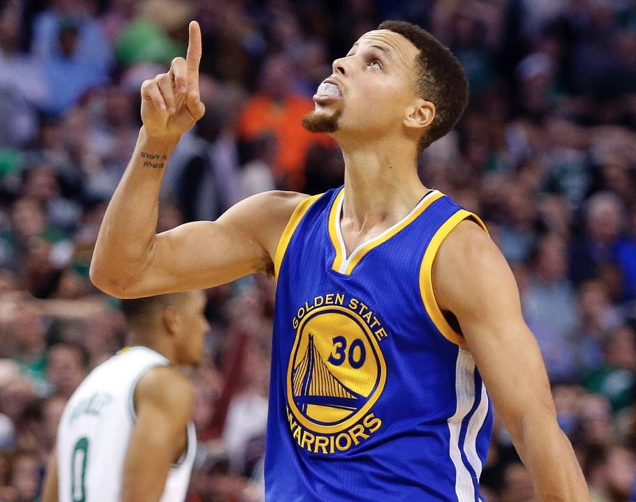 下半场轰21分难救主！特雷·杨16中8拿下30分2板6助1断（下半场狂砍21分仍难挽败局！特雷-杨16投8中拿下30分2篮板6助攻1抢断）