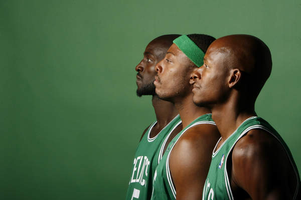 庞峥麟9中2贡献5分5篮板6助攻，赛季首次得分未能上双（庞峥麟9投2中仅得5分5篮板6助攻，本季首次得分未上双）