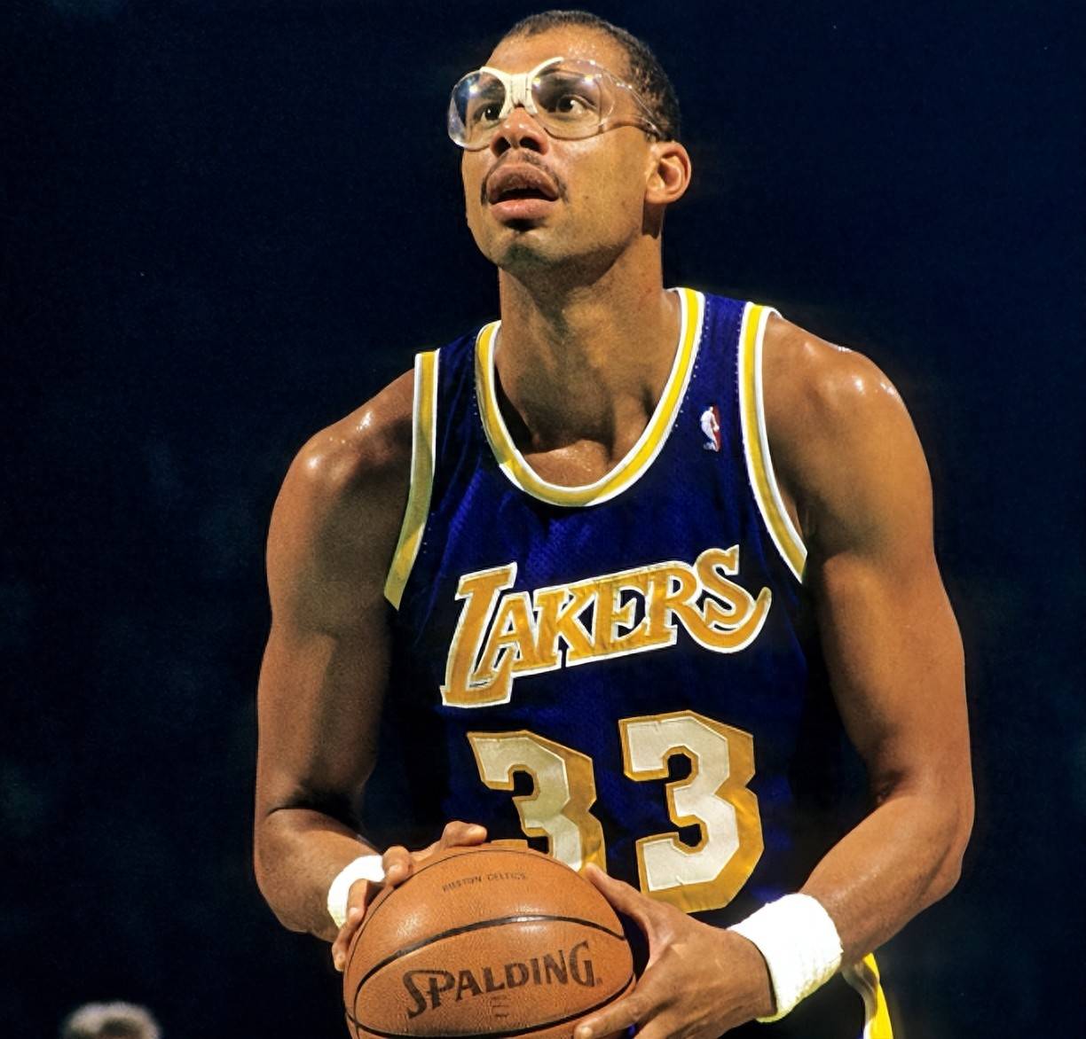 足球世界杯预选赛欧洲区最新排名（世界杯欧洲区预选赛最新积分榜）