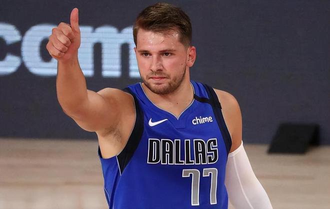 姆巴佩左腿肌肉不适缺席欧冠对阵曼城（姆巴佩因左腿肌肉不适无缘欧冠战曼城）