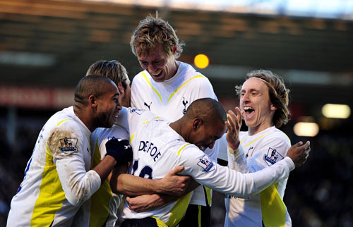 詹姆斯：不管我是21还是41，膝盖内侧被那样撞到都很危险（詹姆斯：不分年龄，膝盖内侧挨那样一撞都很危险）