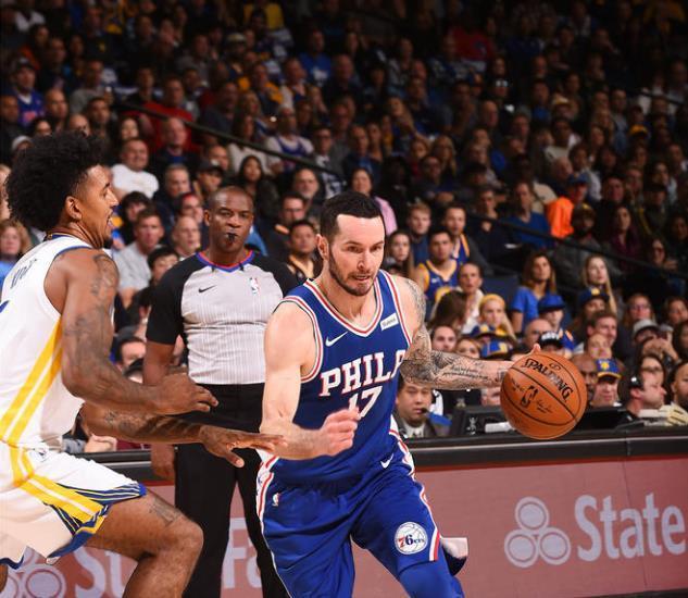 她是海港小球迷，女高中生与海港的故事（女高中生与海港的青春情缘）