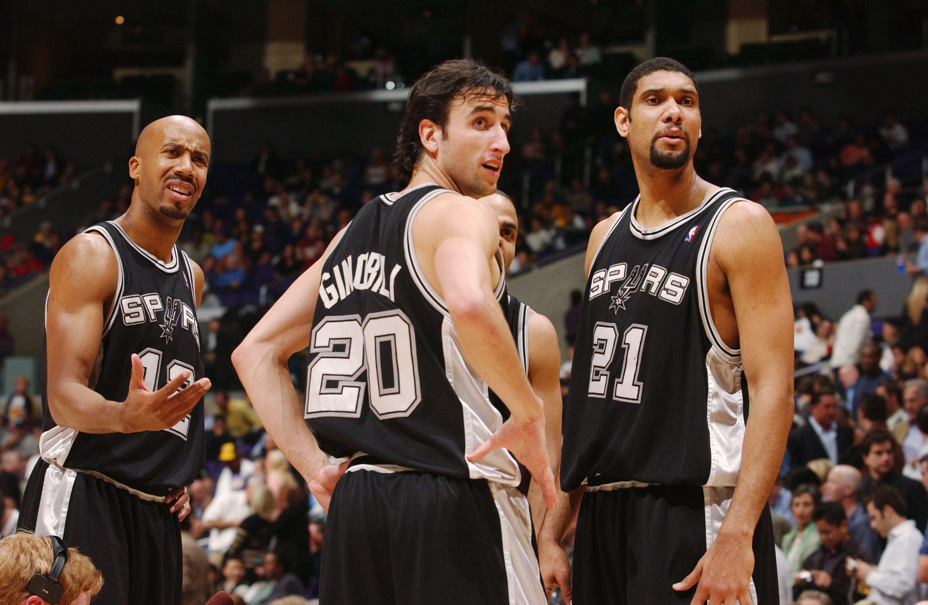 佩莱格里尼：伊斯科缝了七针，大概率将错过塞维利亚德比（佩莱格里尼：伊斯科缝合7针，恐缺席塞维利亚德比）