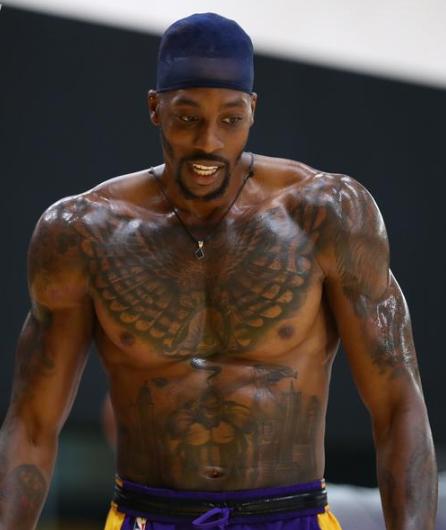 土超匪夷所思一幕：门将拉架放弃守门，对手打空门得手进球有效（土超离谱一幕：门将去拉架弃守球门，对手空门得手被判有效）